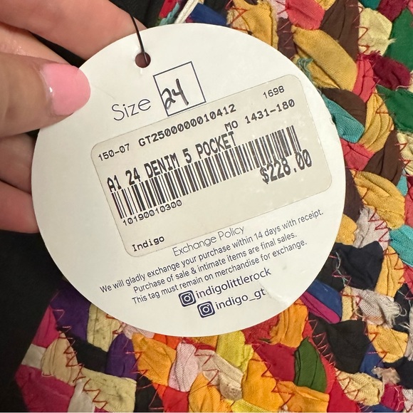 NWT Mother The Looker Ankle Fray in color guilty as sin distressed black jean 24 - Picture 12 of 13